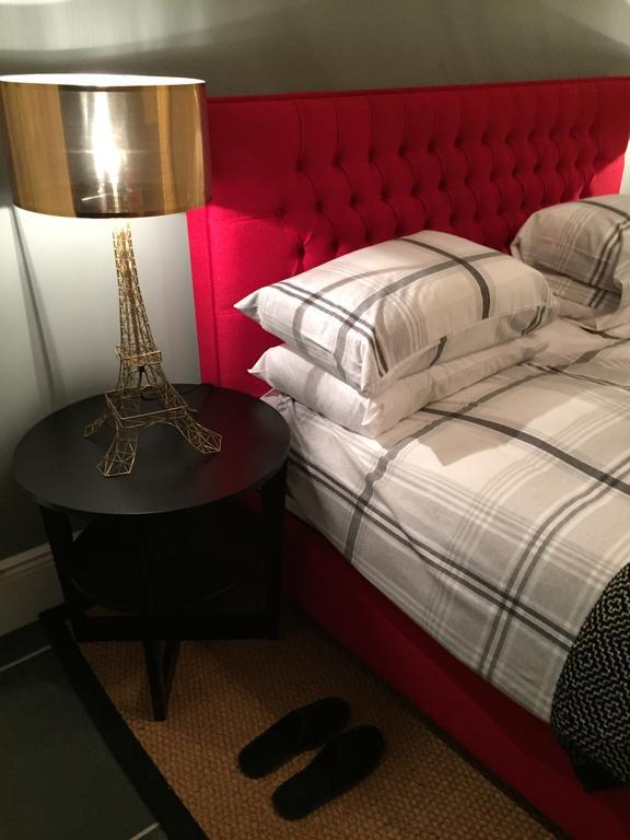 לינה וארוחת בוקר ניופורט פאגנל Montpellier House חדר תמונה