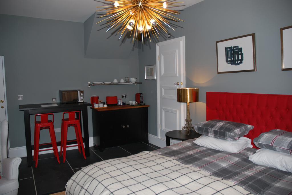 לינה וארוחת בוקר ניופורט פאגנל Montpellier House מראה חיצוני תמונה