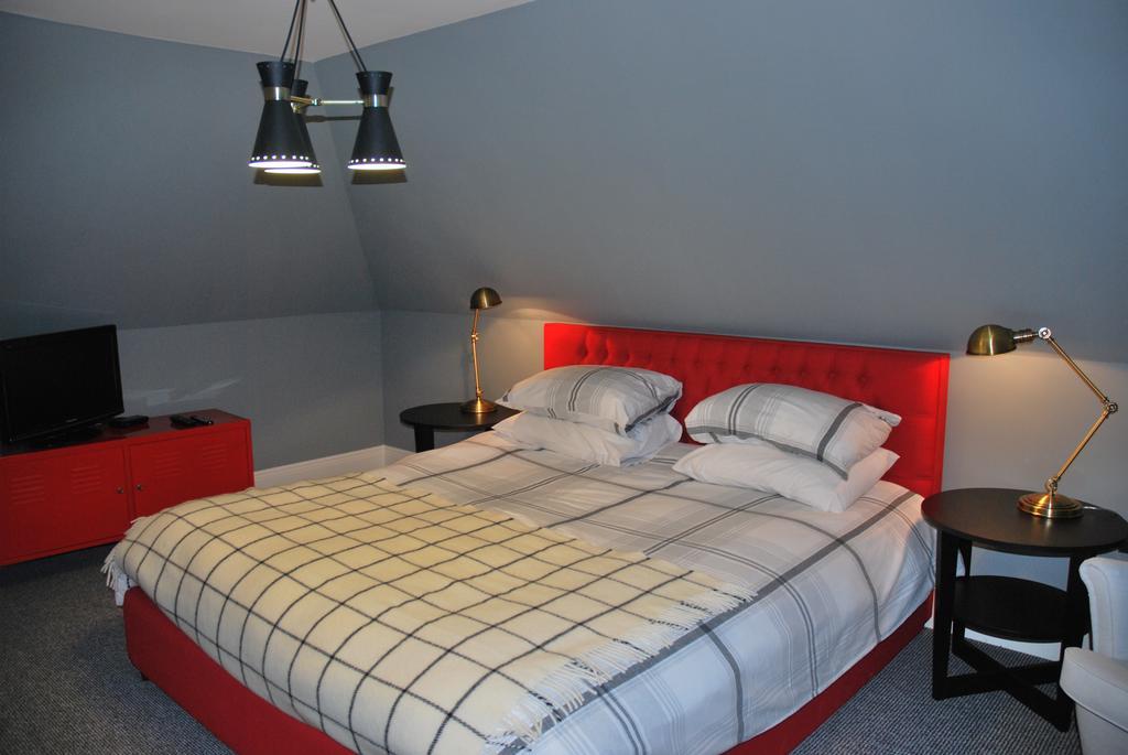 לינה וארוחת בוקר ניופורט פאגנל Montpellier House מראה חיצוני תמונה